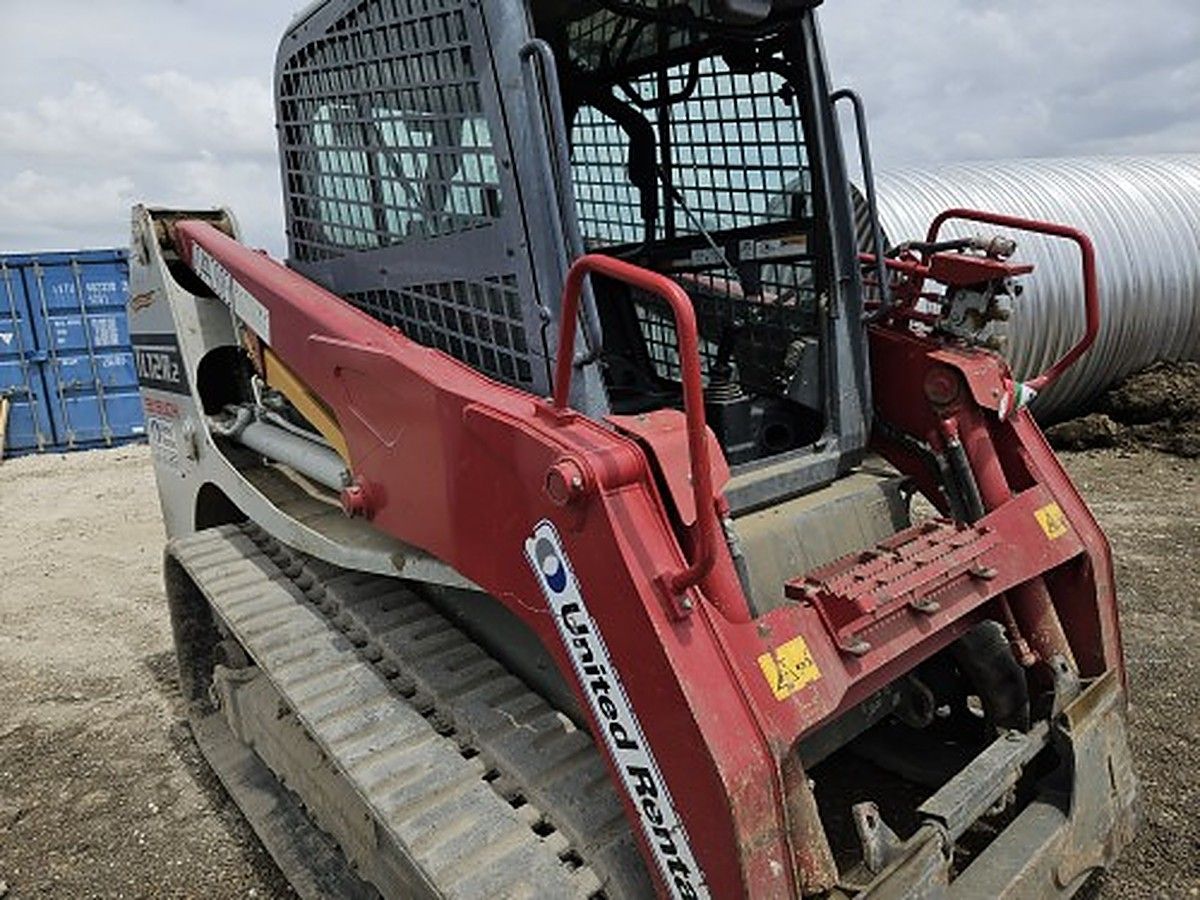 TAKEUCHI TL12R2-CR photo 7