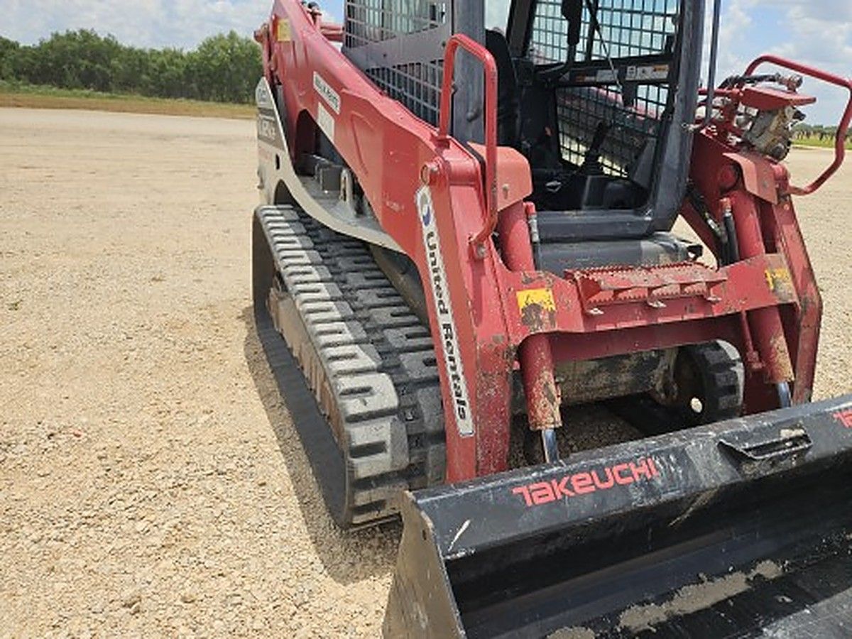TAKEUCHI TL12V2-CR photo 5