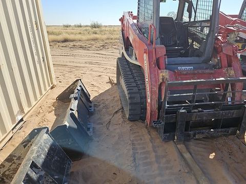 2022 TAKEUCHI TL12V2-CR Skid Steer Track Loader 3400# And Over