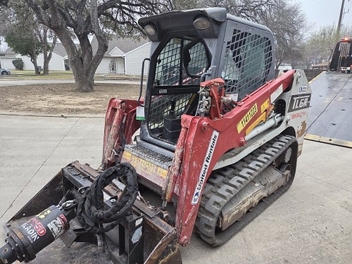 TAKEUCHI TL6CR photo 5
