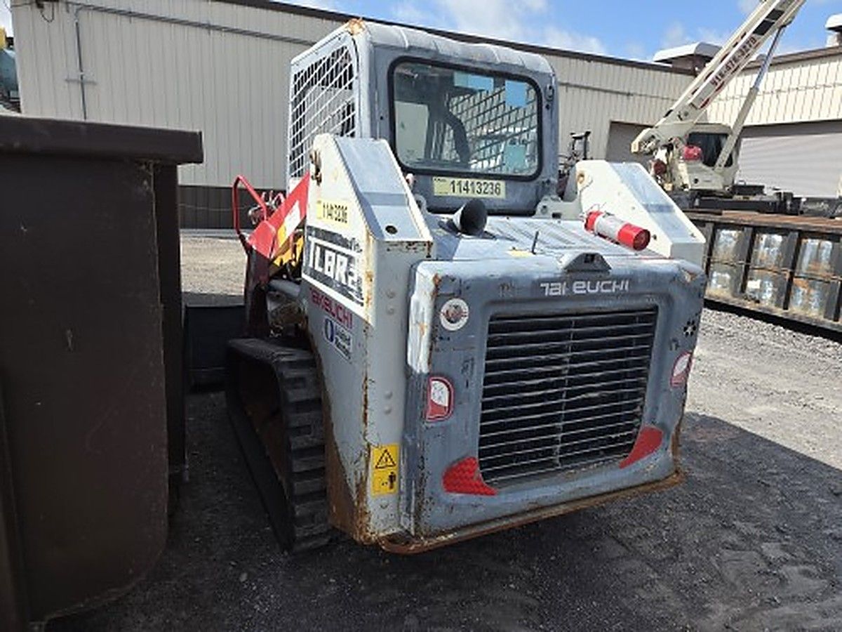 TAKEUCHI TL8R2R photo 5