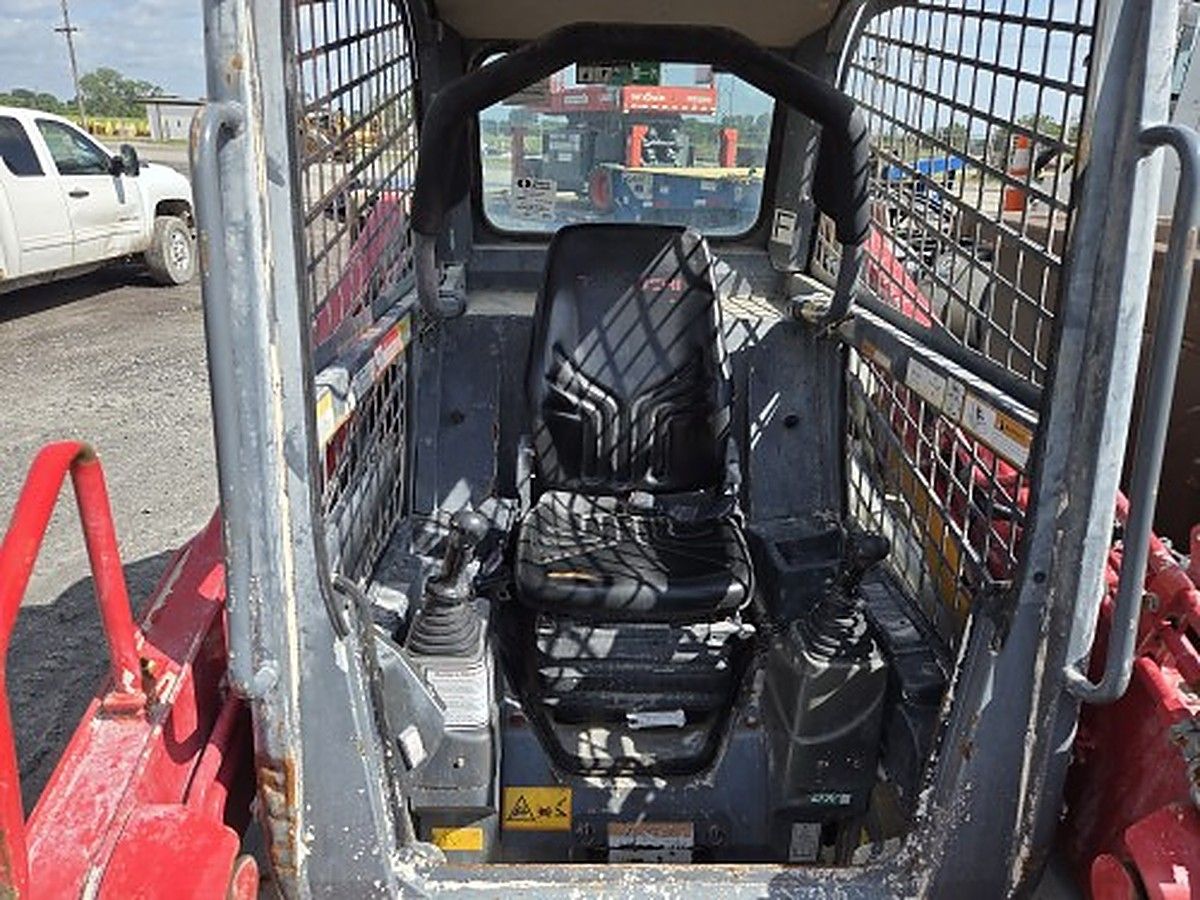 TAKEUCHI TL8R2R photo 9