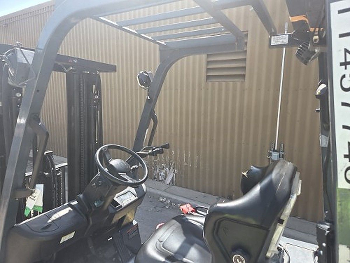 TOYOTA 8FBCU25 photo 2