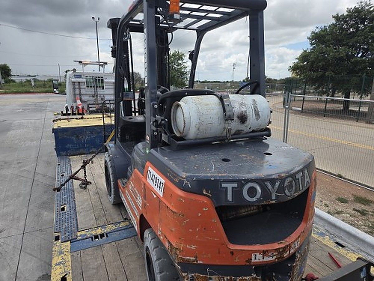TOYOTA 8FGU30 LP ONLY photo 9