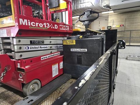 2022 TOYOTA 8HBW23 Jack Pallet 4000-4500# Electric