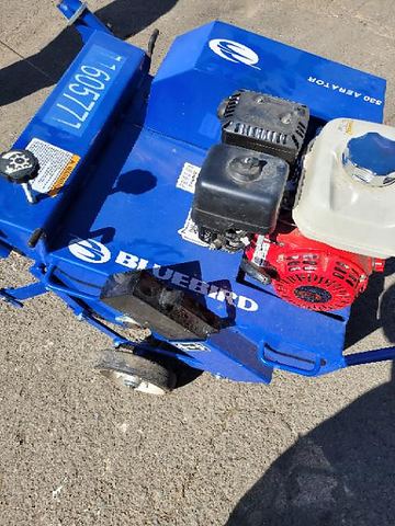 2023 BLUEBIRD H530A Aerator Lawn Gas Powered