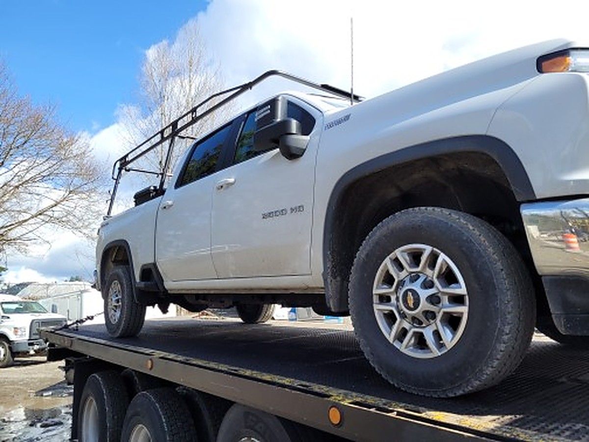 CHEVROLET 2500CREWLTG4WD photo 2