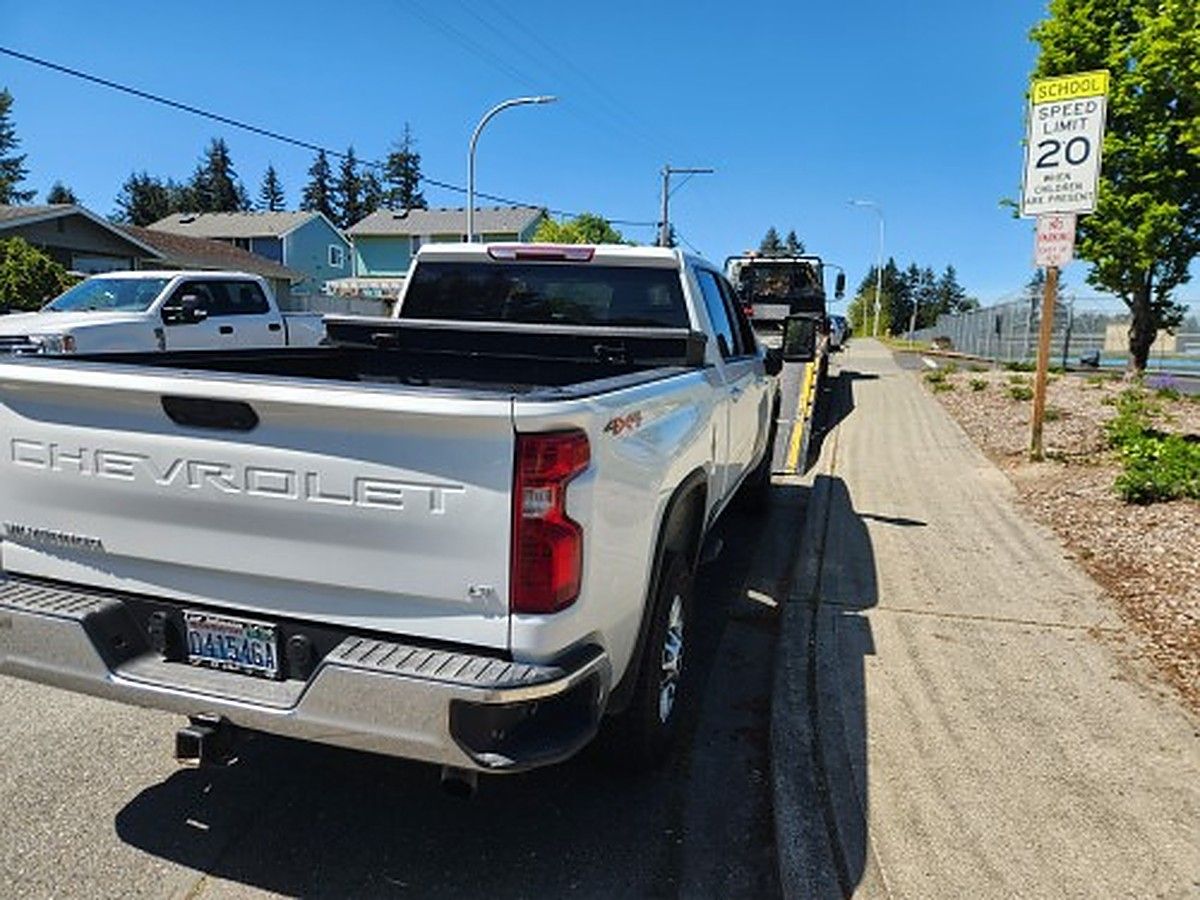 CHEVROLET 2500CREWLTG4WD photo 3