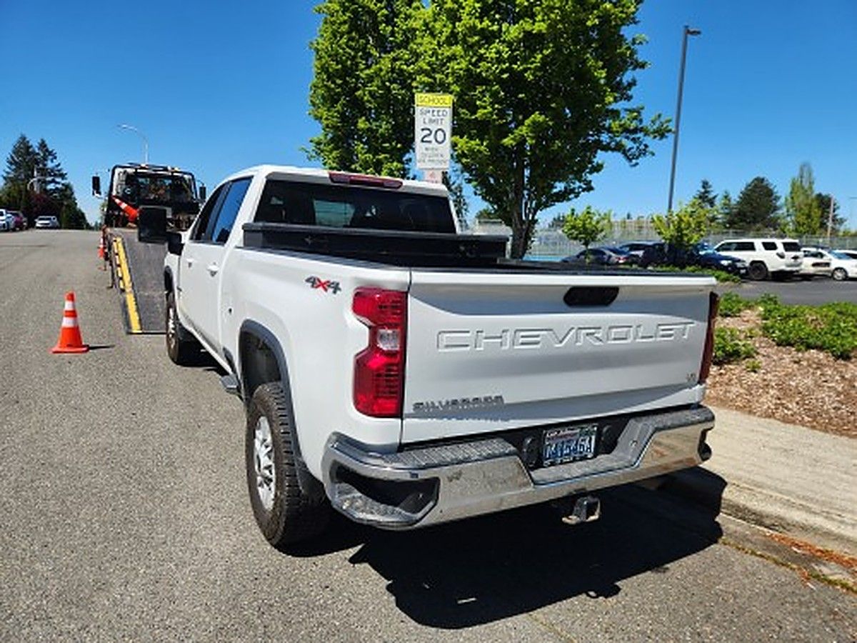 CHEVROLET 2500CREWLTG4WD photo 5