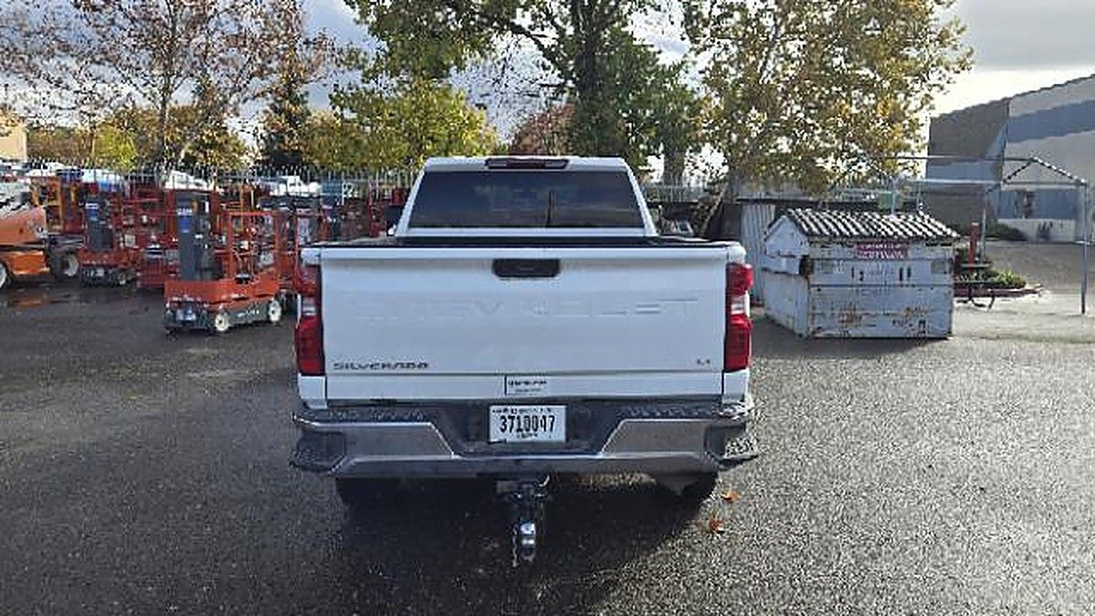 CHEVROLET 2500CREWLTG4WD photo 5