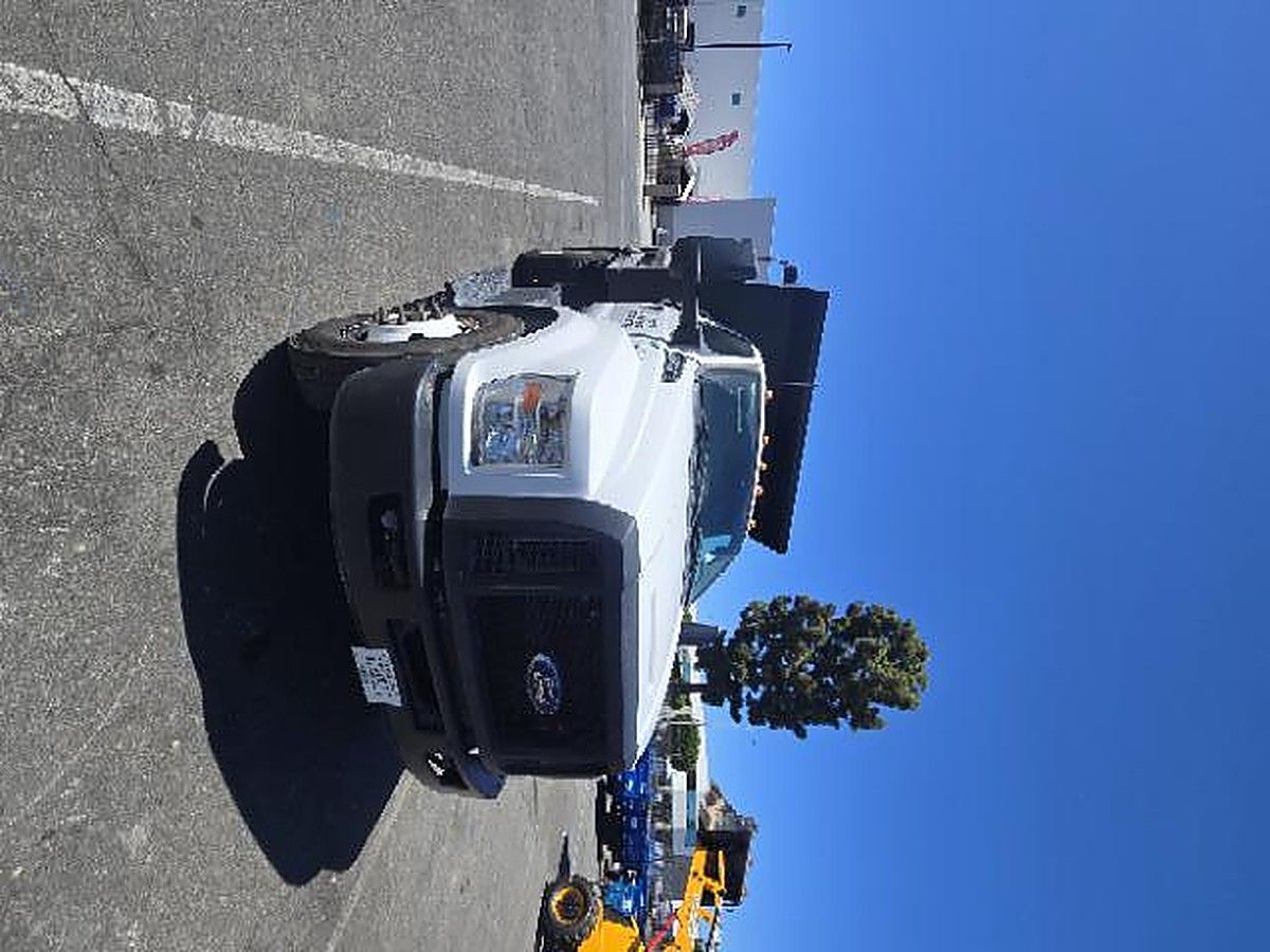 FORD F-750-DUMP-HYD photo 2