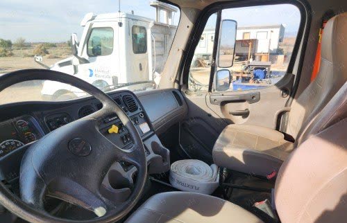 2023 FREIGHTLNR M2-106 TRUCK WATER 4000-4999 GAL