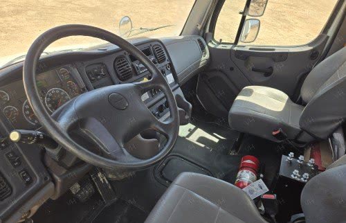 2023 FREIGHTLNR M2 106 WATER TRUCK WATER 4000-4999 GAL