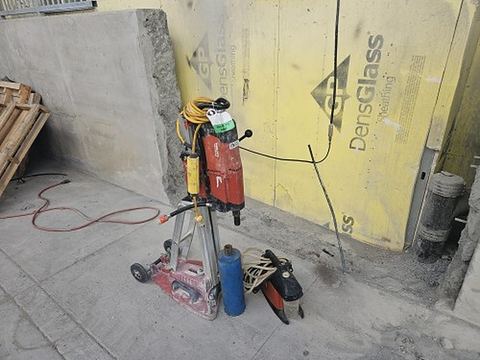 2023 HILTI DD-250 Core Drill Electric 17-23 Amp