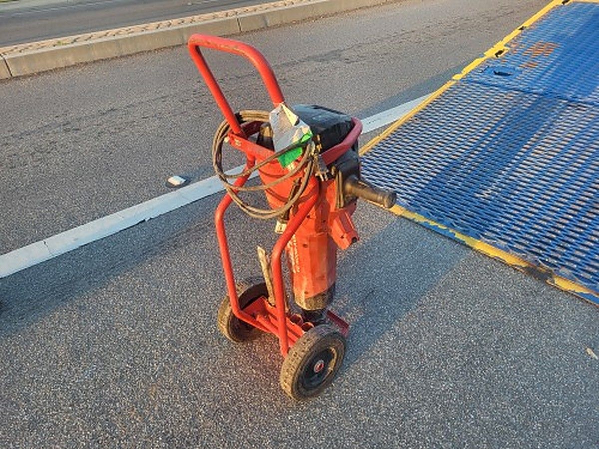 HILTI TE 3000-AVR photo 5