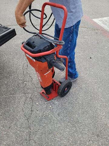 2023 HILTI TE 3000-AVR Demo Hammer 60# Electric