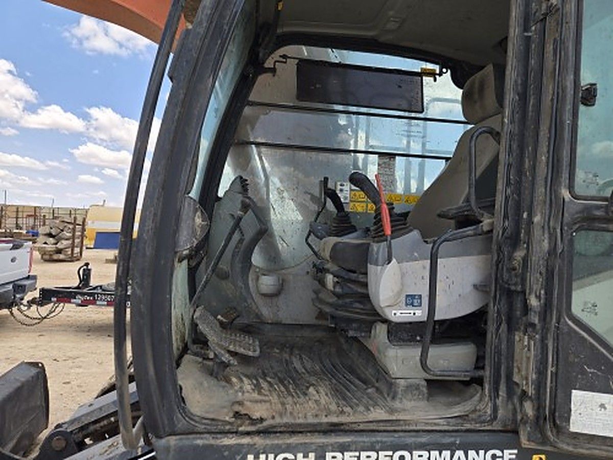 HITACHI ZX130-6 photo 6