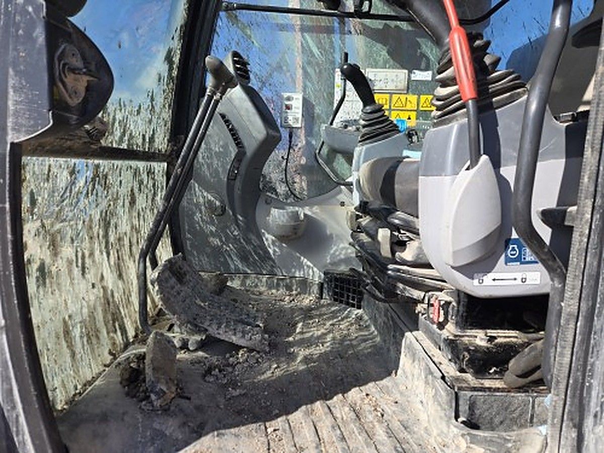 HITACHI ZX135US-6 photo 3