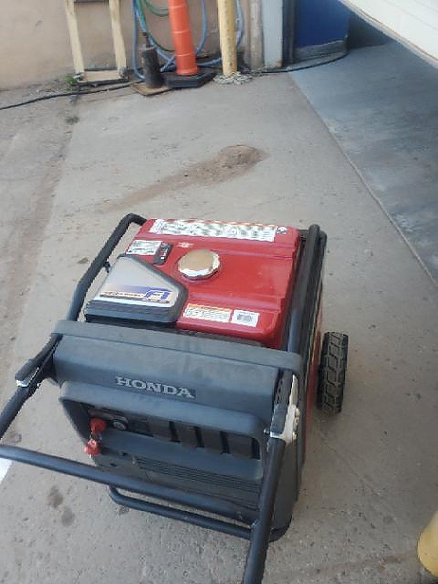 HONDA EU7000ISNAN photo 2