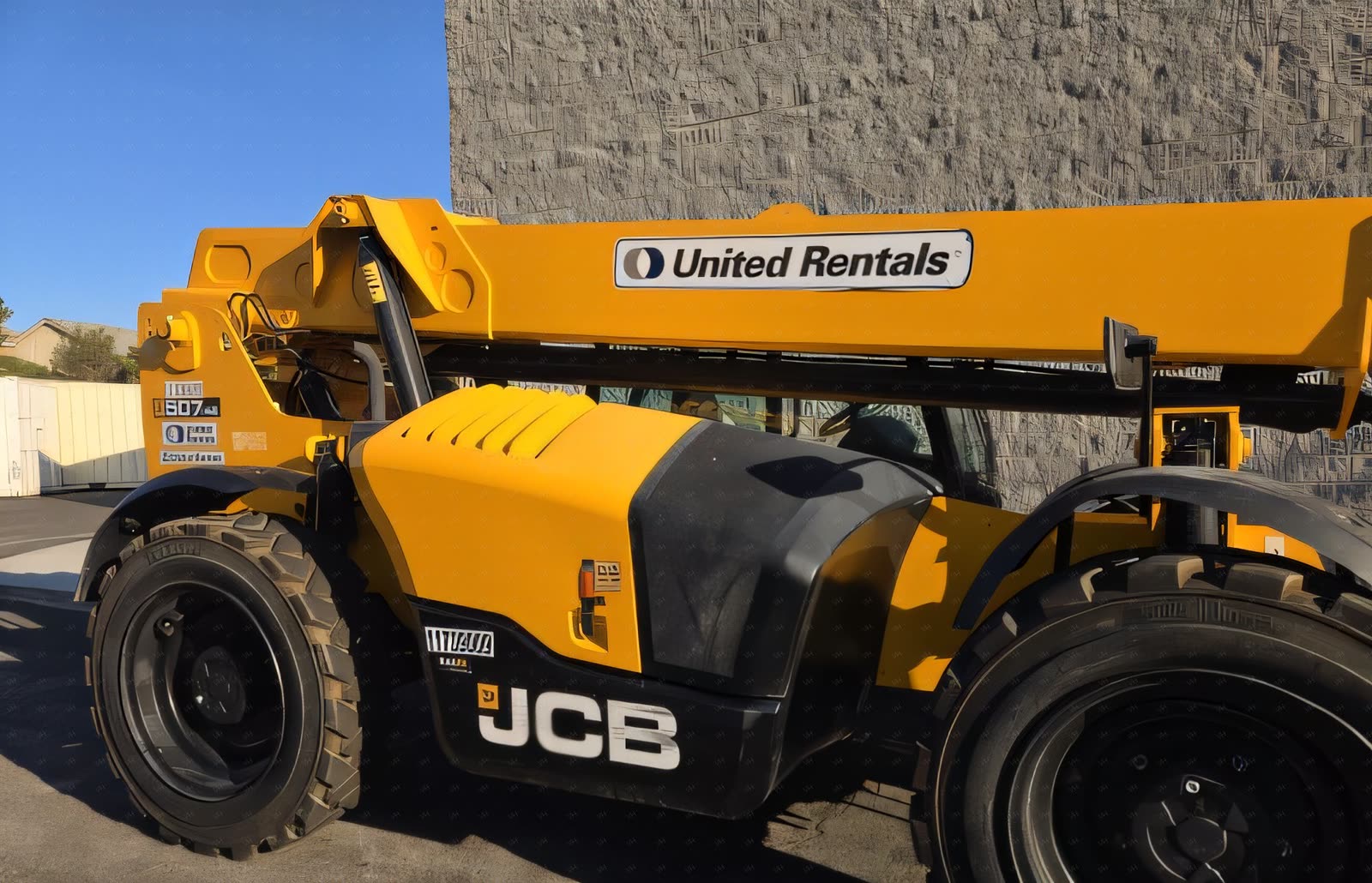 2023 JCB 507-42 FORKLIFT VARIABLE REACH 7000# 38-44'