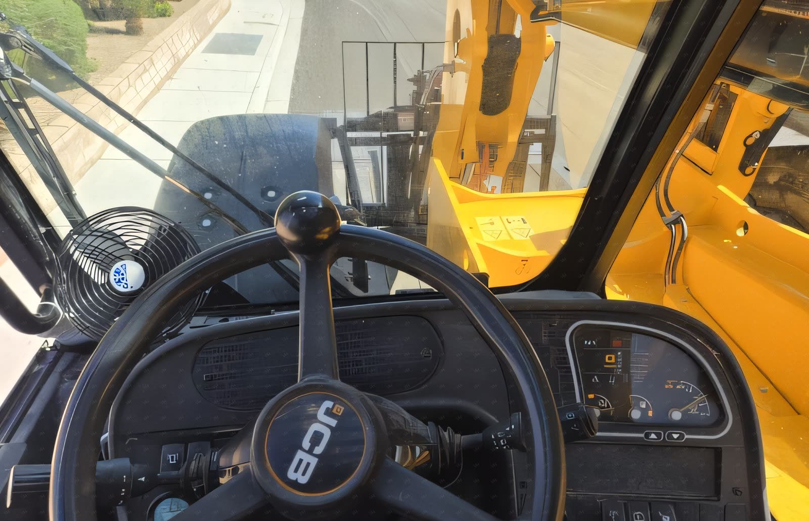 2023 JCB 507-42 FORKLIFT VARIABLE REACH 7000# 38-44'