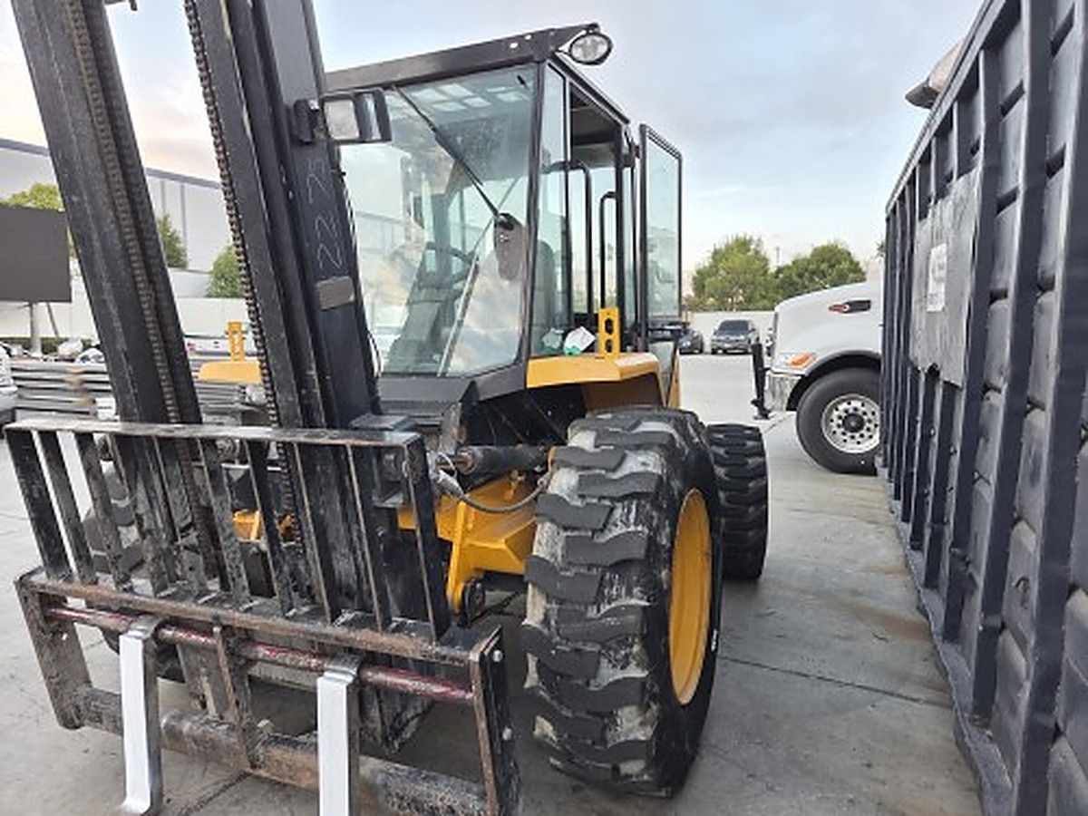 JCB 930-4 photo 4
