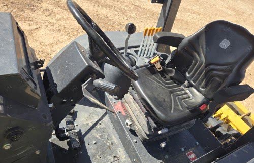 2023 John Deere 210L EP LOADER LANDSCAPER 4WD