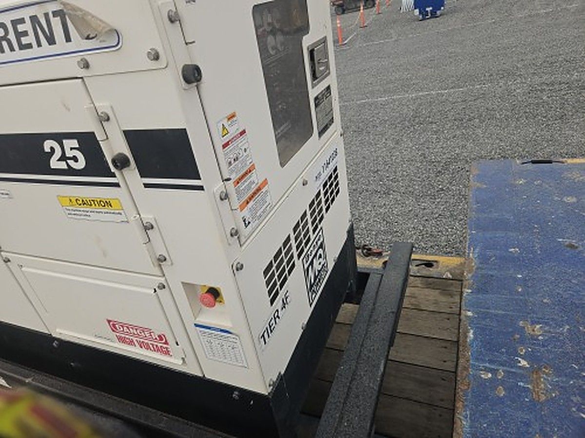 MULTIQUIP DCA25SSIU4F photo 3