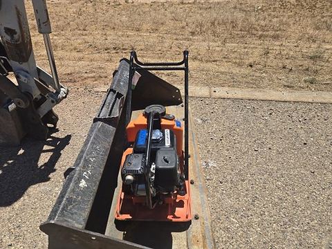 2023 MULTIQUIP MVC82VHW Vib Plate Medium 3000-5000# Impact