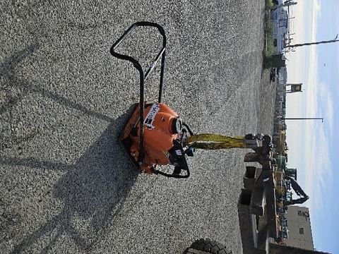 2023 MULTIQUIP MVC88VTHW Vib Plate Medium 3000-5000# Impact
