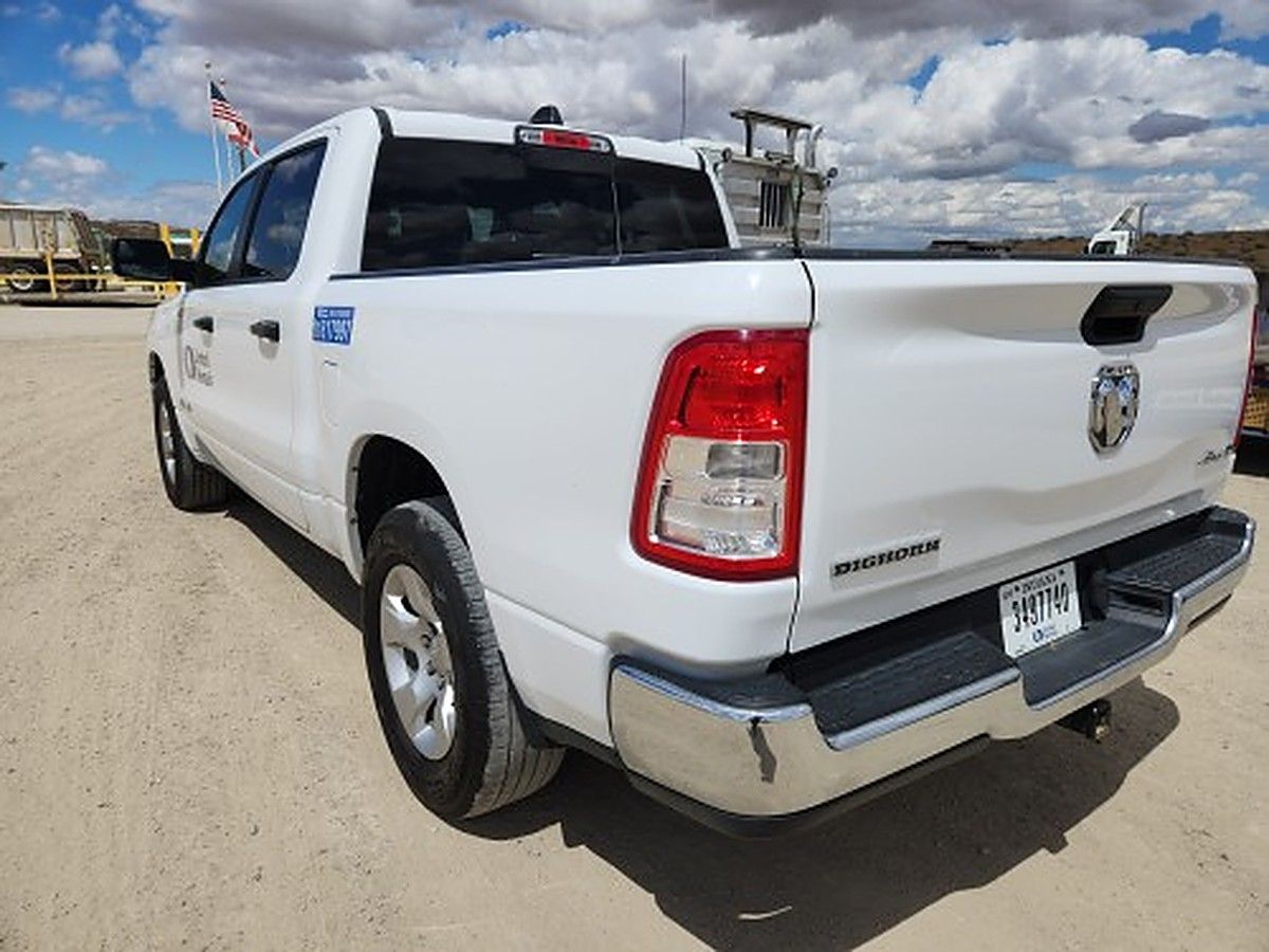 RAM 1500CREWBHNG4WD photo 3