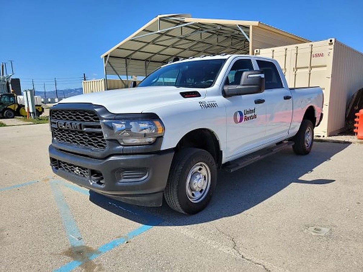 RAM 2500CREWTMG4WD photo 6