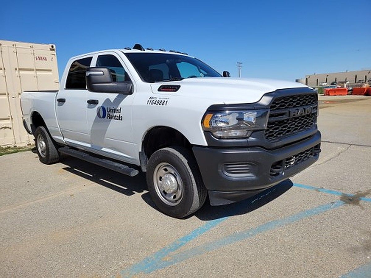 RAM 2500CREWTMG4WD photo 7