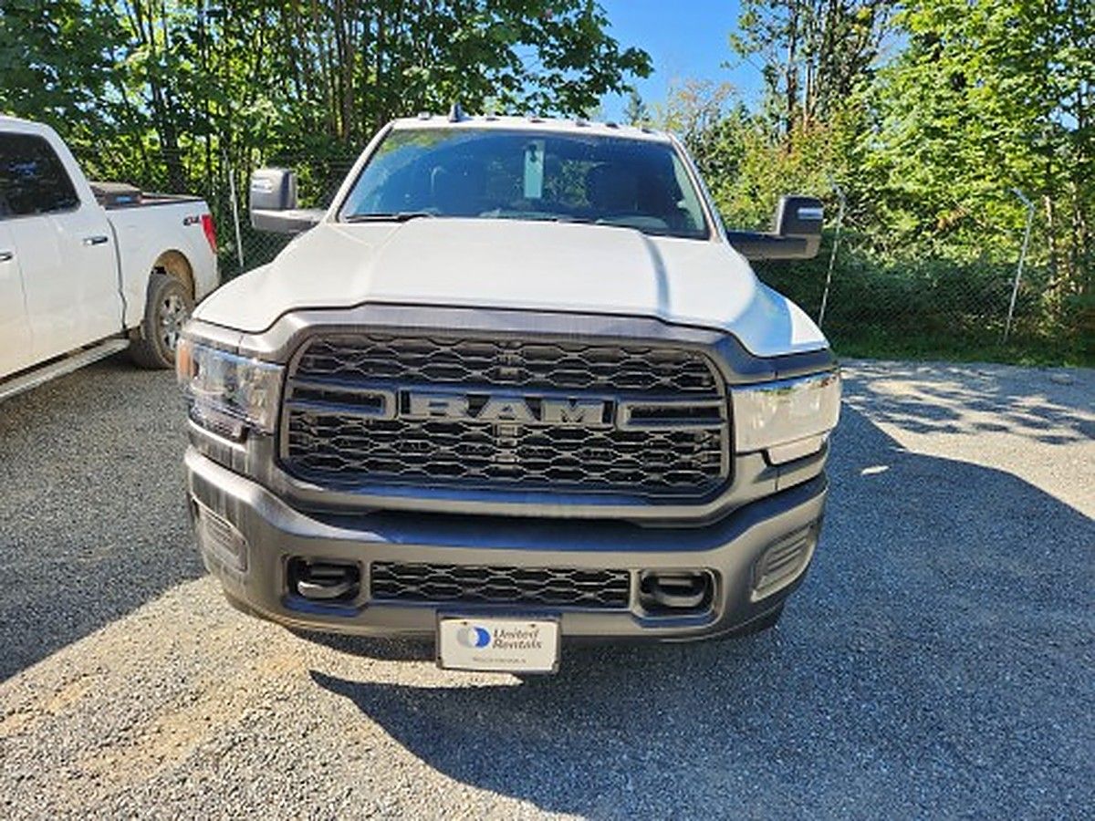 RAM 2500CREWTMG4WD photo 4