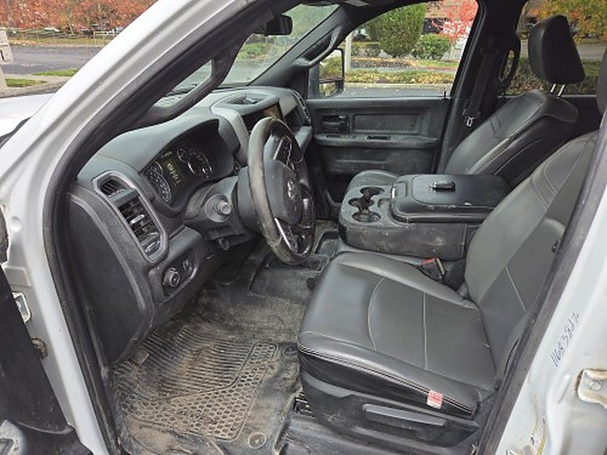 RAM 2500CREWTMG4WD photo 7