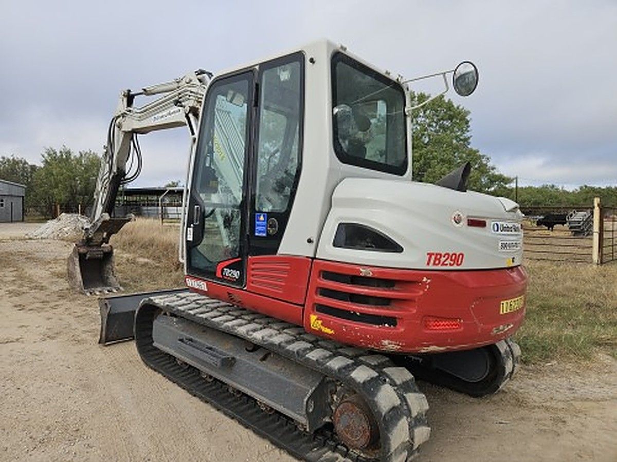 TAKEUCHI TB290C photo 3