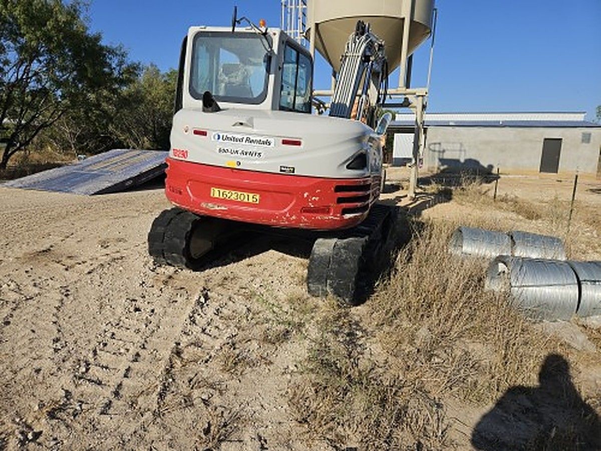 TAKEUCHI TB290C photo 10