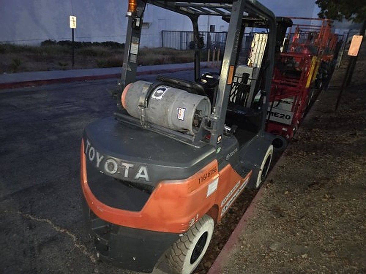 TOYOTA 40-8FGU25 photo 10