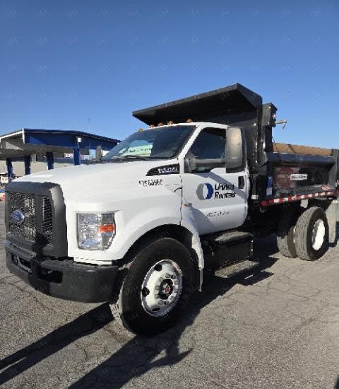 2025 Ford F-750-DUMP-HYD TRUCK DUMP 5 YARD NON CDL GAS