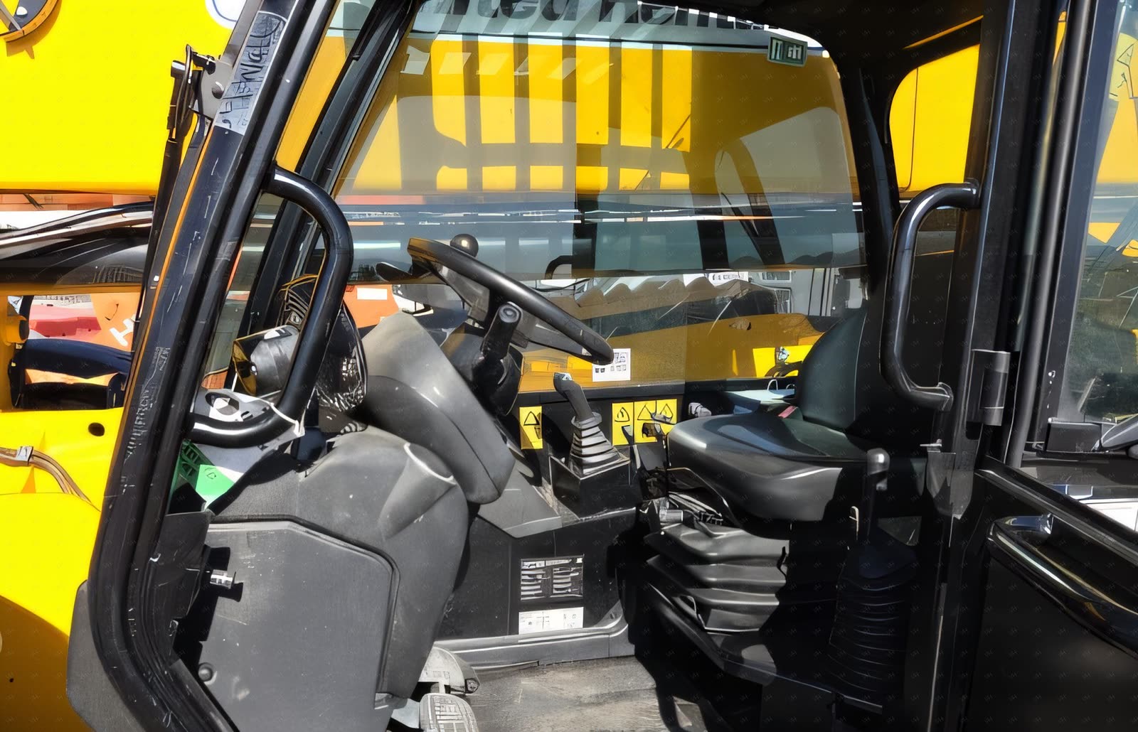 2025 JCB 512-56 FORKLIFT VARIABLE REACH 12000# 53'-69'
