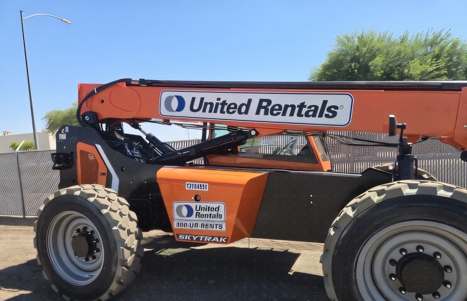 2025 JLG 8042 FORKLIFT VARIABLE REACH 8000# 40-49'