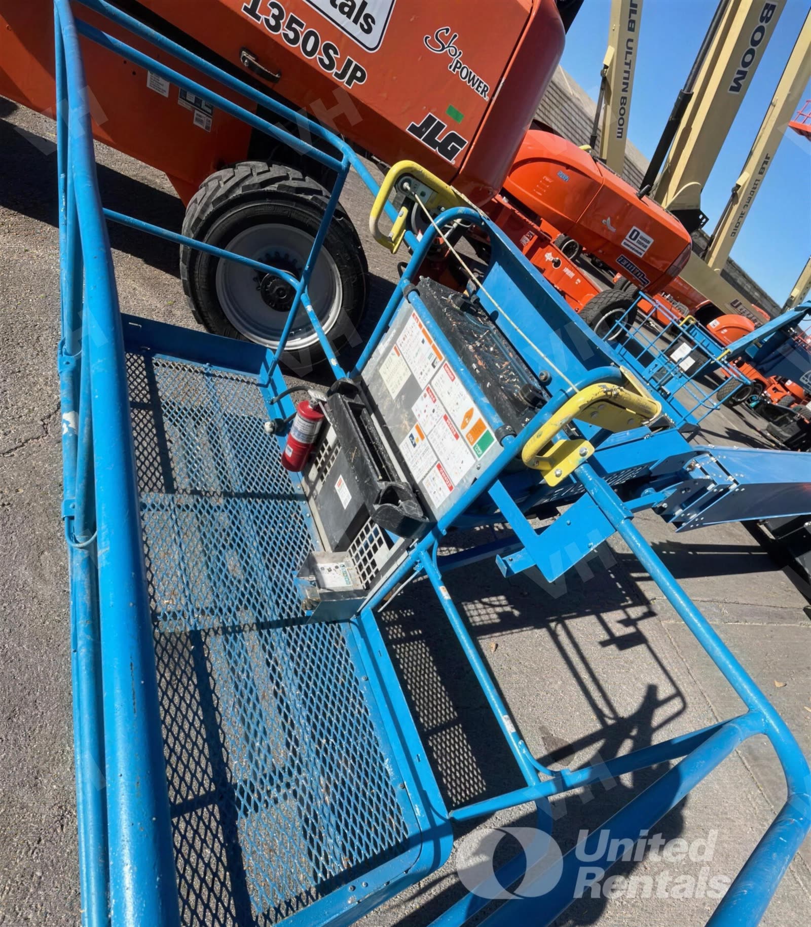 Representative photo of 2007 GENIE S Boom 84-86' Telescopic 4Wd
