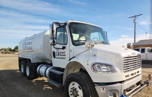 Representative photo of 2020 FREIGHTLNR M2-106 Truck Dump 10-14 Yard Cdl
