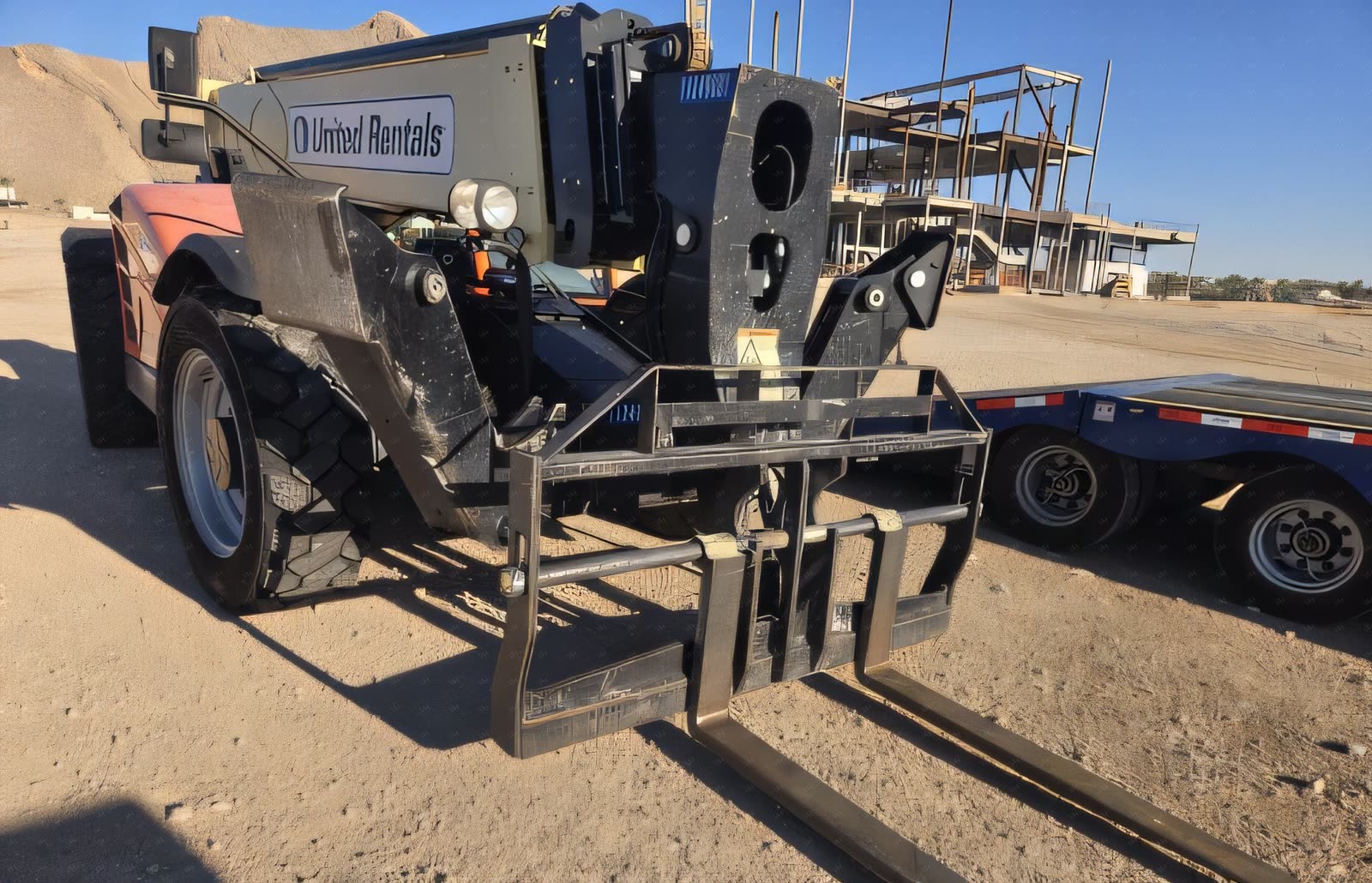 JLG 1055